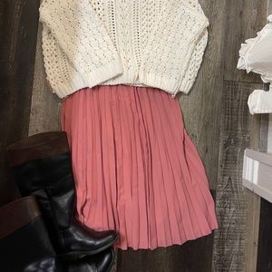NWT Midi pleated skirt